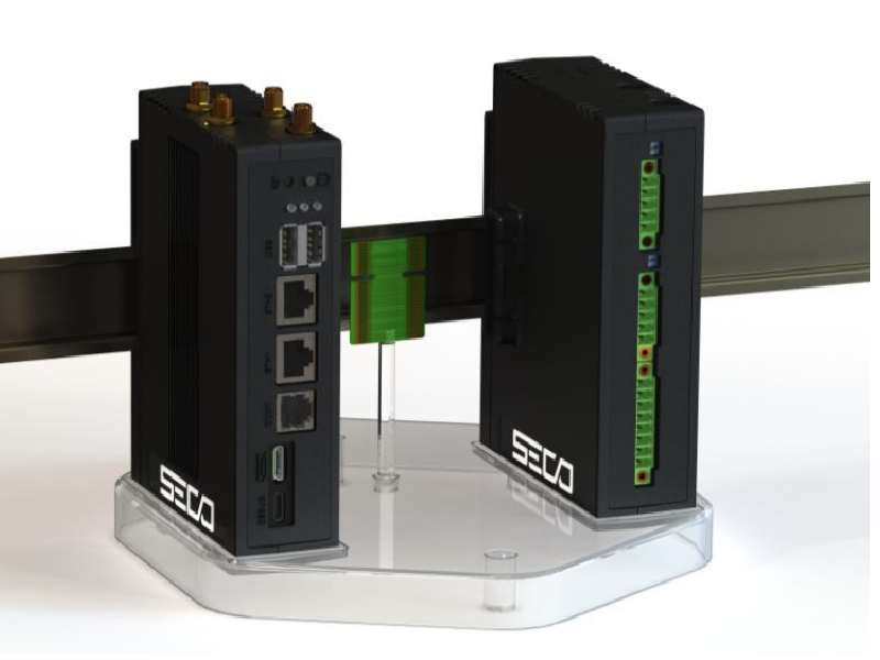 A Multi-Use Industrial Gateway That Sits in the Goldilocks Zone